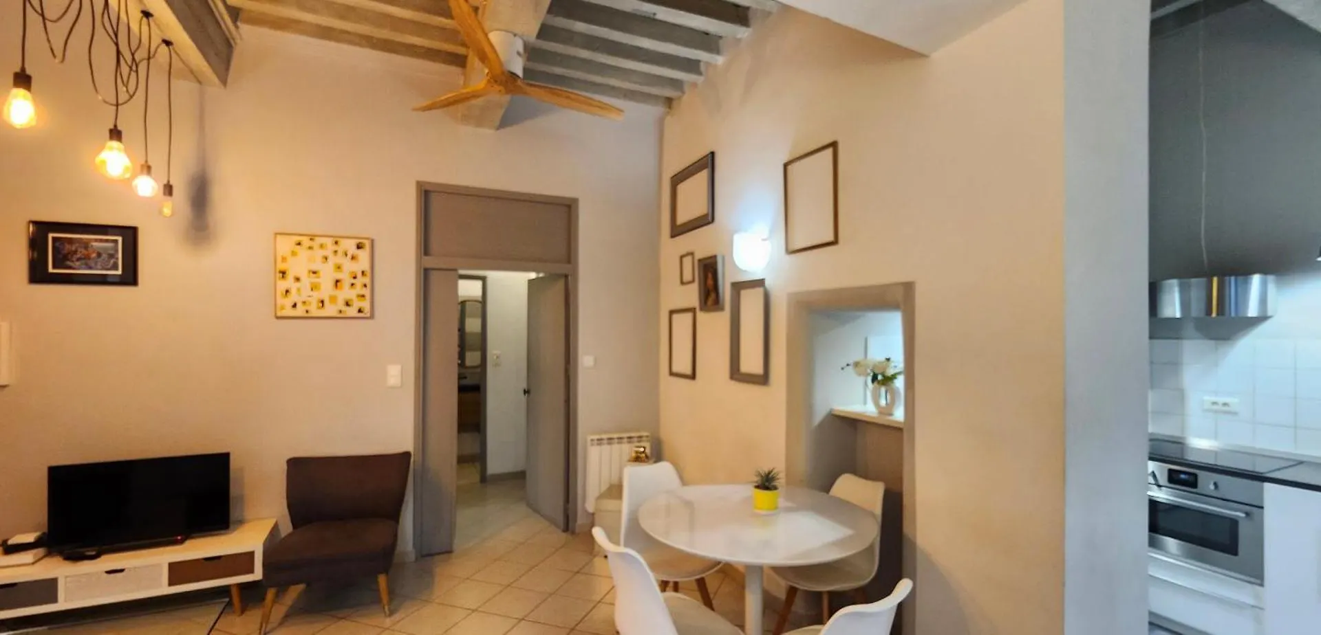 Apartmán Le Barreme Arles 0*,