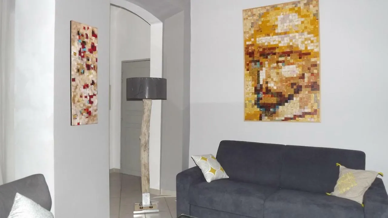 Le Barreme Apartment Arles France