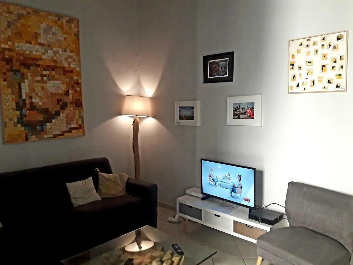 Le Barreme Apartment Arles 0*,